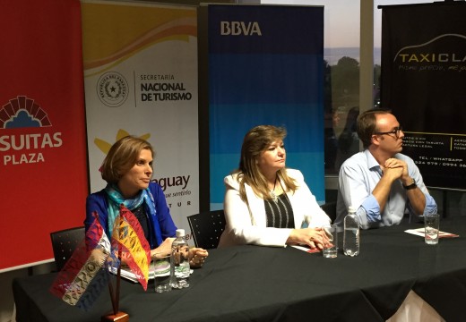 A directora de Turismo de Galicia reúnese cos principais representantes do sector turístico de Paraguai